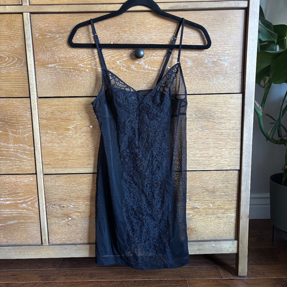 La Perla black lace slip - Picture 1 of 6
